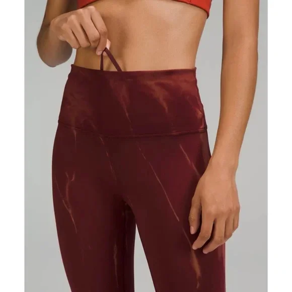 Lululemon Wunder Train High-rise Crop 23” Red Merlot Printed Everlux Size 6 - Picture 3 of 7
